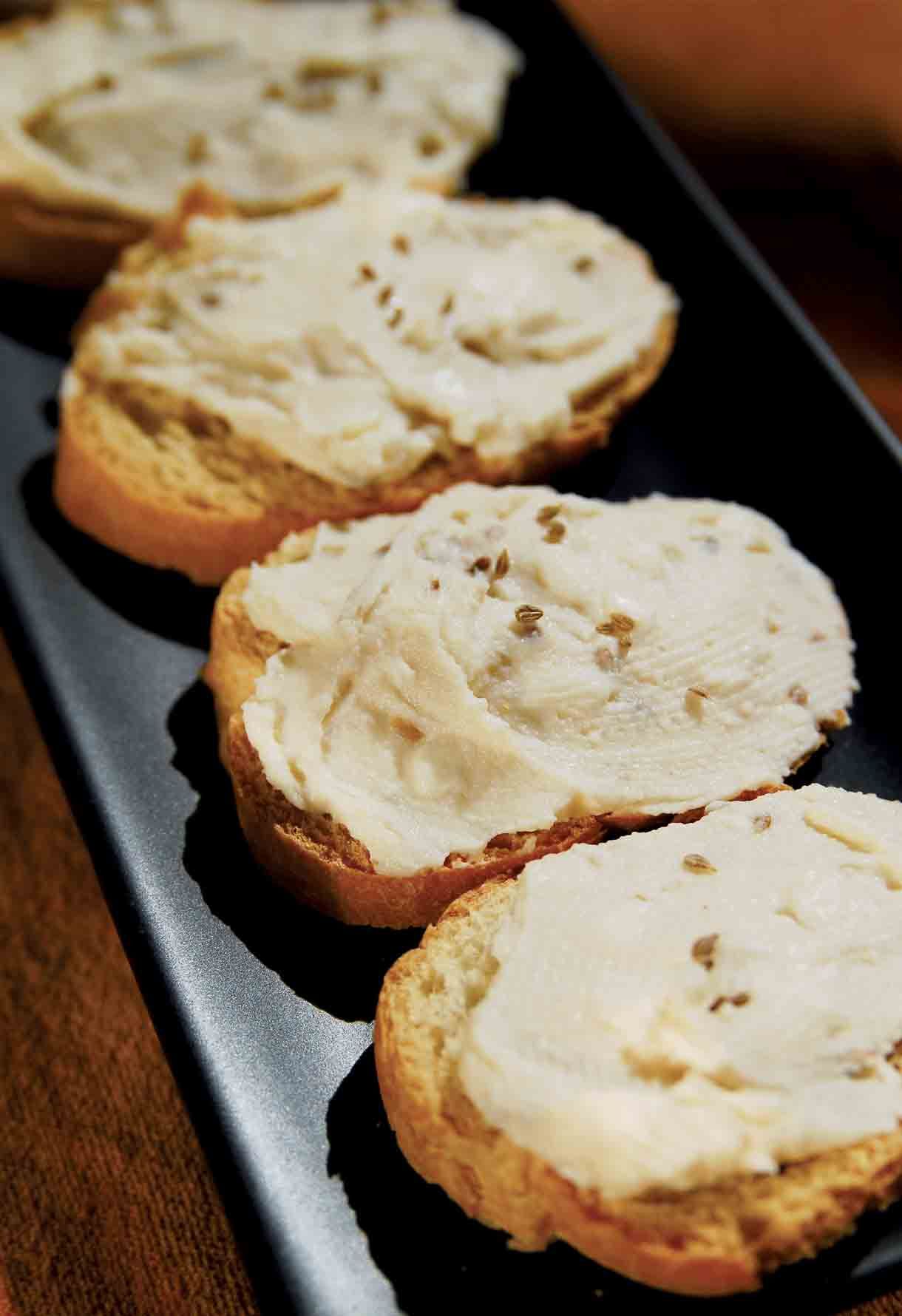 menabrea ricette gourmet antipasti formaggio aromatico per crostini